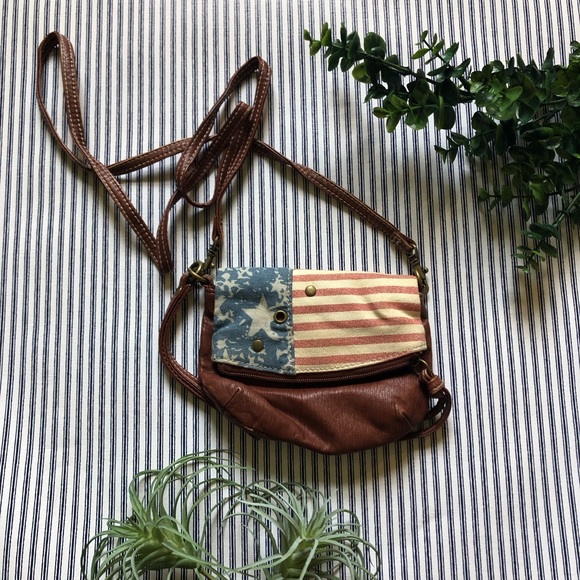 Handbags - ♡ Crossbody Patriot Purse ♡